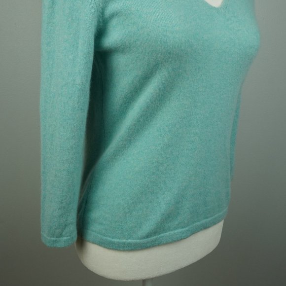 MAG by Magaschoni Cashmere Aqua V-Neck‎ Sweater Size Small - Picture 4 of 6